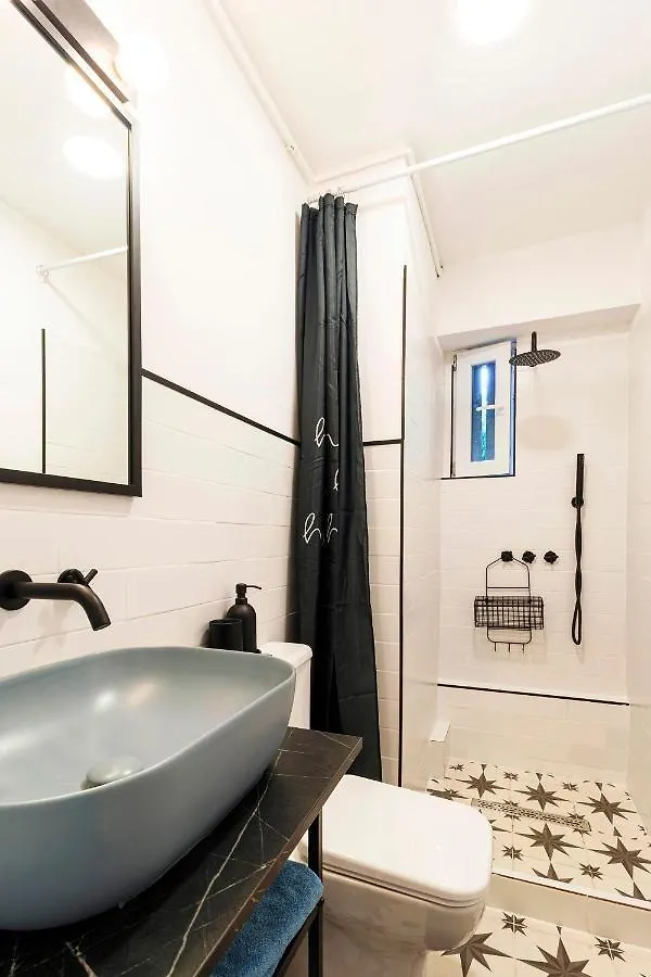 Central Modern Flat Near Metro & Park Apartment Bucharest